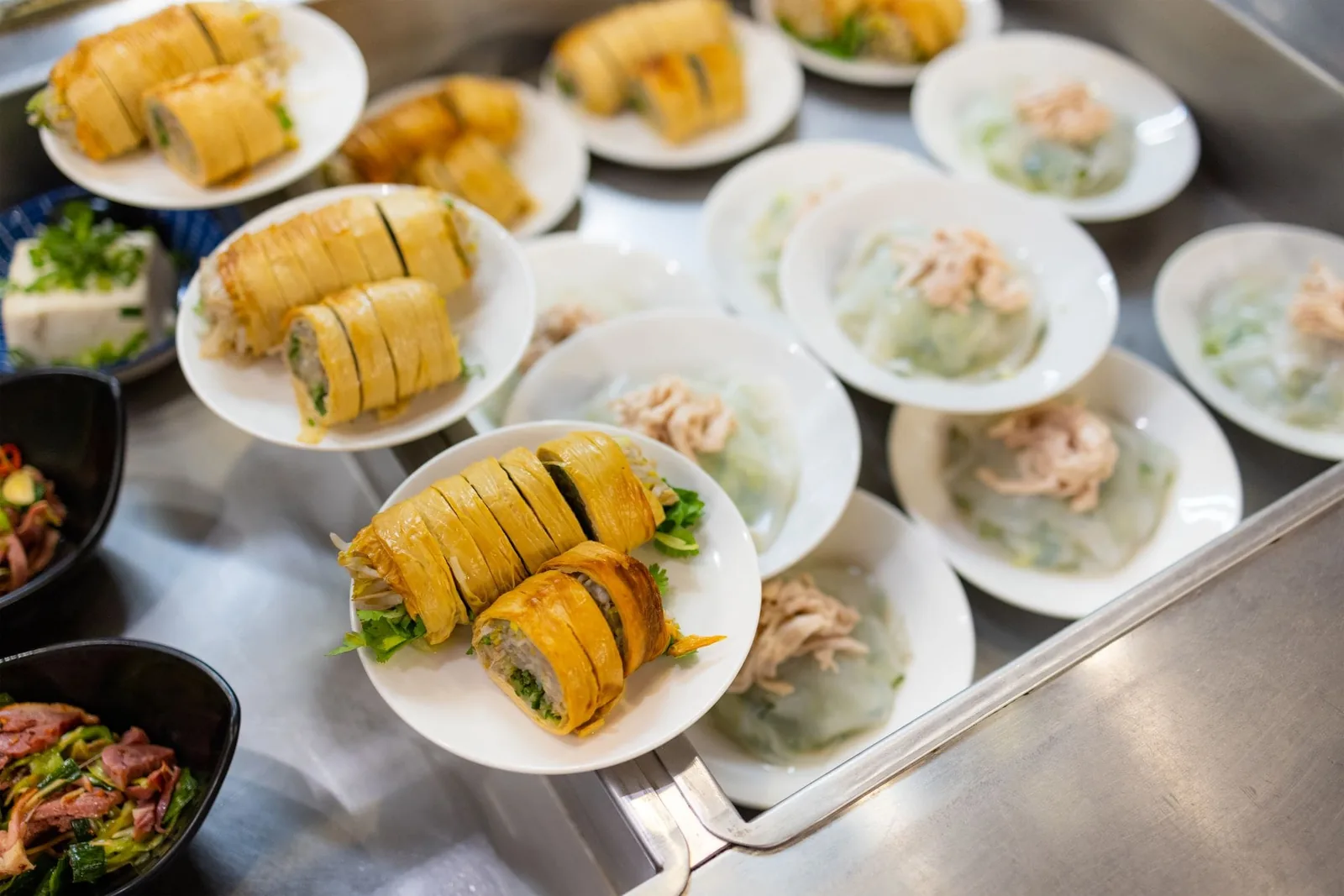taiwanese-cuisine-food-in-local-food-store